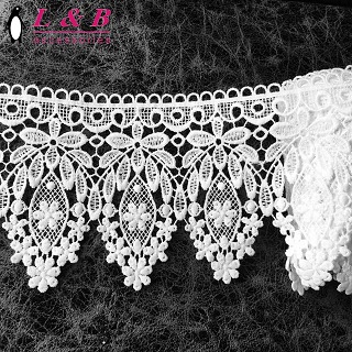 Embroidery Lace ແມ່ນຫຍັງ ແລະມັນເຮັດໄດ້ແນວໃດ?