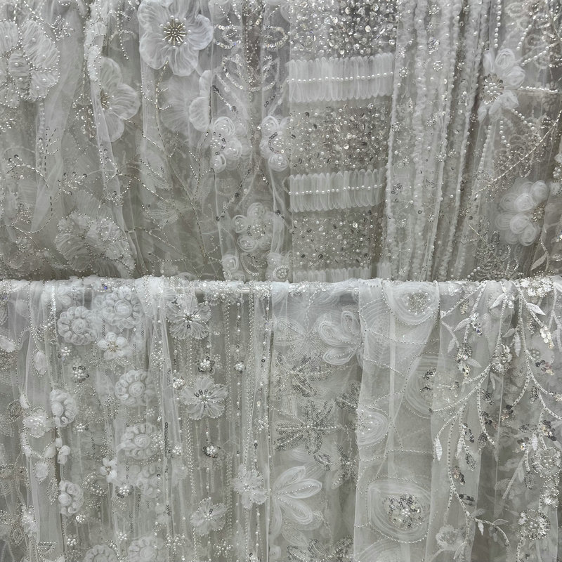 ອອກແບບ lace bride: ຄວາມສະຫງ່າງາມນິລັນດອນສໍາລັບຊຸດແຕ່ງງານໃນຝັນຂອງທ່ານ